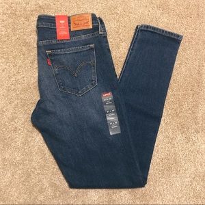 Levi’s 711 Skinny Jeans